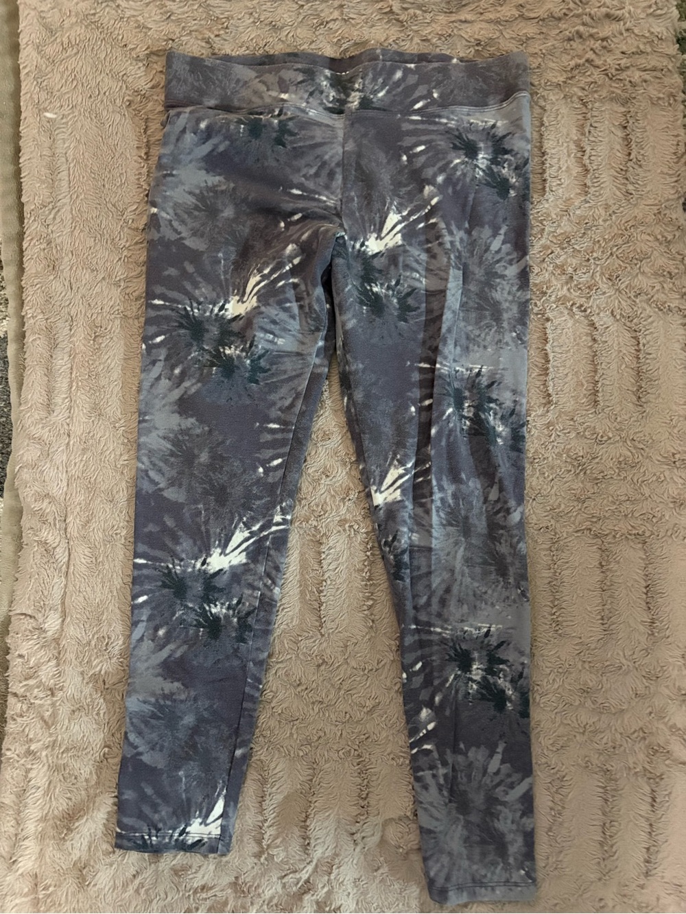 Sonoma Gray Tie-Dye Leggings